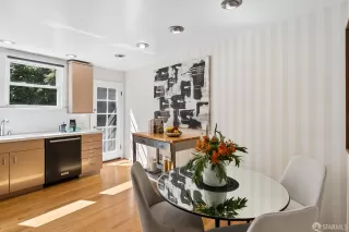 Photo #2: 426112468 Listing 