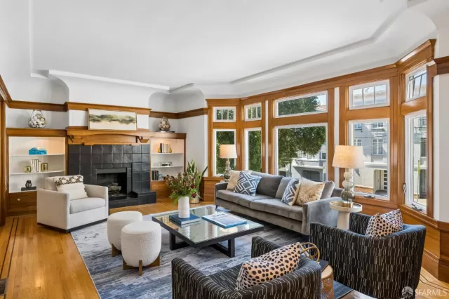 MLS: 426112483 Condo For Sale