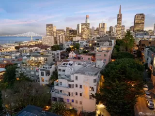 Photo #3: 426112513 Listing