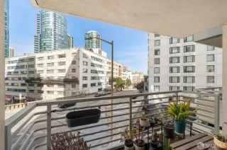 Photo #6: 426112578 Listing 