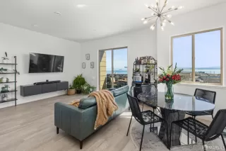 Photo #3: 426112671 Listing