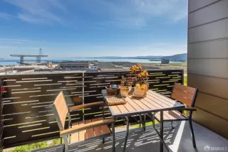 Photo #4: 426112671 Listing