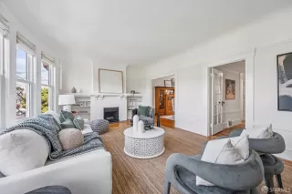 Photo #3: 426112832 Listing 