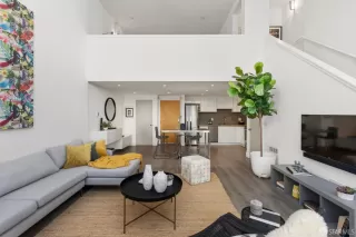 Photo #2: 426112915 Listing 