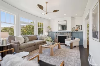 Photo #2: 426113044 Listing