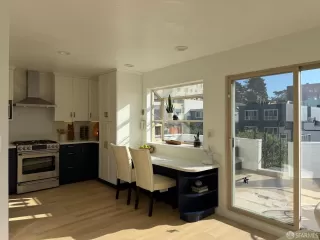 Photo #4: 426113248 Listing 