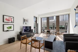 Photo #2: 426113307 Listing