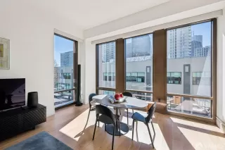 Photo #4: 426113307 Listing