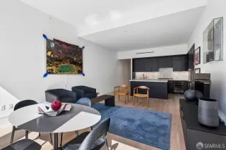 Photo #6: 426113307 Listing