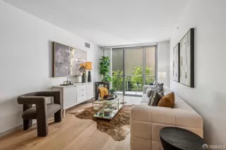 Photo #2: 426113359 Listing 