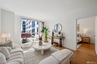 Photo #4: 426113464 Listing 