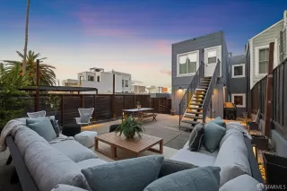 Photo #2: 426113612 Listing