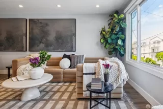 Photo #5: 426113612 Listing