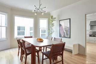 Photo #5: 426113616 Listing