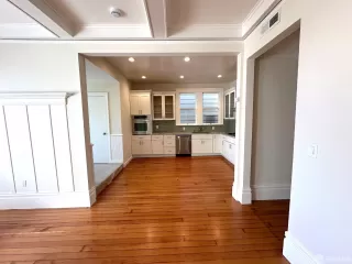 Photo #6: 426113617 Listing 