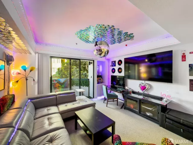 MLS: 426113802 Condo For Sale