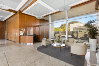 Photo #2: 426113864 Listing