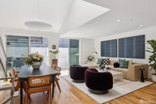 Photo #5: 426113923 Listing 