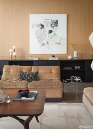 Photo #5: 426114069 Listing 