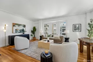 Photo #4: 426114151 Listing 