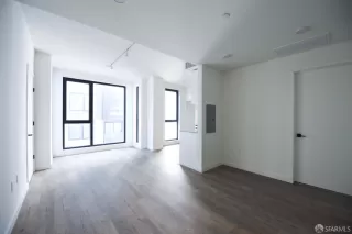 Photo #2: 426114429 Listing 