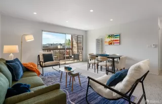 Photo #2: 426114543 Listing 