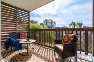 Photo #4: 426114543 Listing 