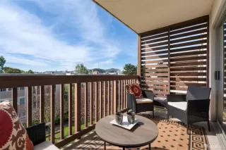 Photo #5: 426114543 Listing 