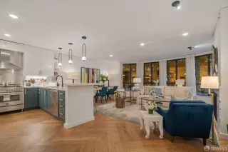 Photo #1: 426114544 Listing