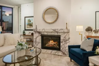 Photo #5: 426114544 Listing