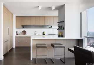 Photo #1: 426114568 Listing 