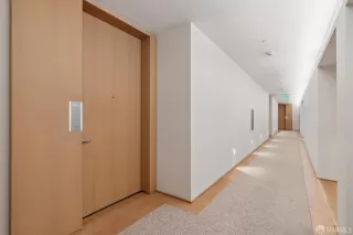 Photo #5: 426114614 Listing