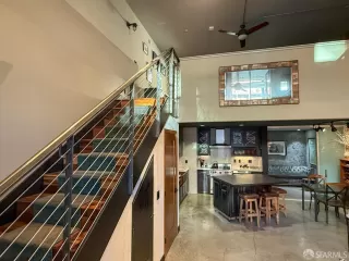 Photo #5: 426114719 Listing