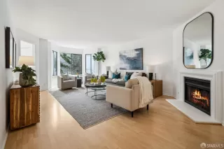 Photo #3: 426114721 Listing