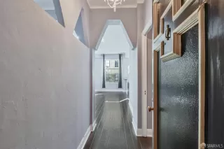 Photo #6: 426114862 Listing