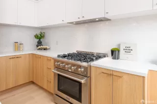 Photo #3: 426114867 Listing 