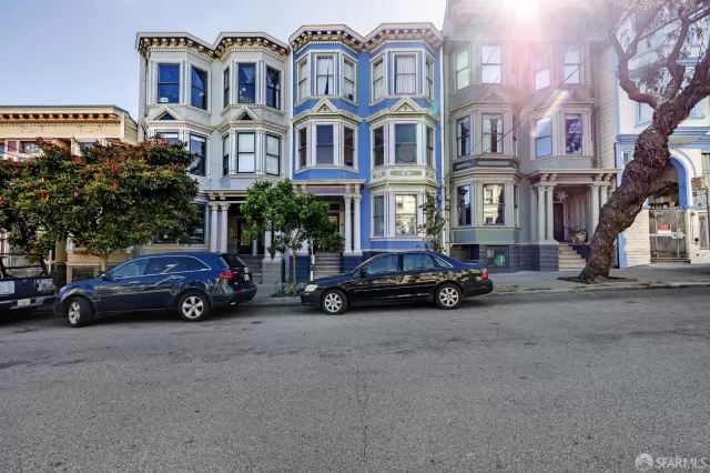 MLS: 426114935 Condo For Sale