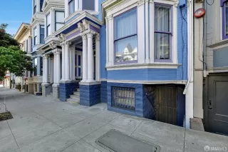 Photo #4: 426114935 Listing
