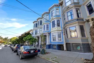 Photo #6: 426114935 Listing