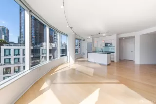 Photo #6: 426114959 Listing