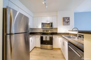 Photo #5: 426114992 Listing 