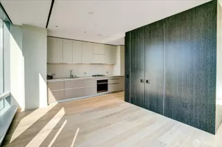 Photo #5: 426115108 Listing 
