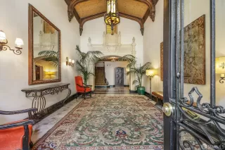 Photo #1: 426115136 Listing 