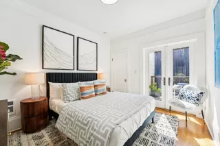 Photo #3: 426115139 Listing