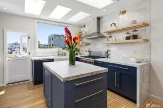 Photo #4: 426115166 Listing 