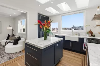 Photo #6: 426115166 Listing 