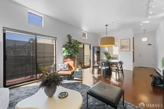 Photo #1: 426115188 Listing