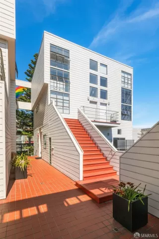 Photo #6: 426115188 Listing