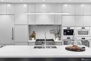 Photo #4: 426115223 Listing 