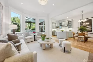 Photo #3: 426115240 Listing